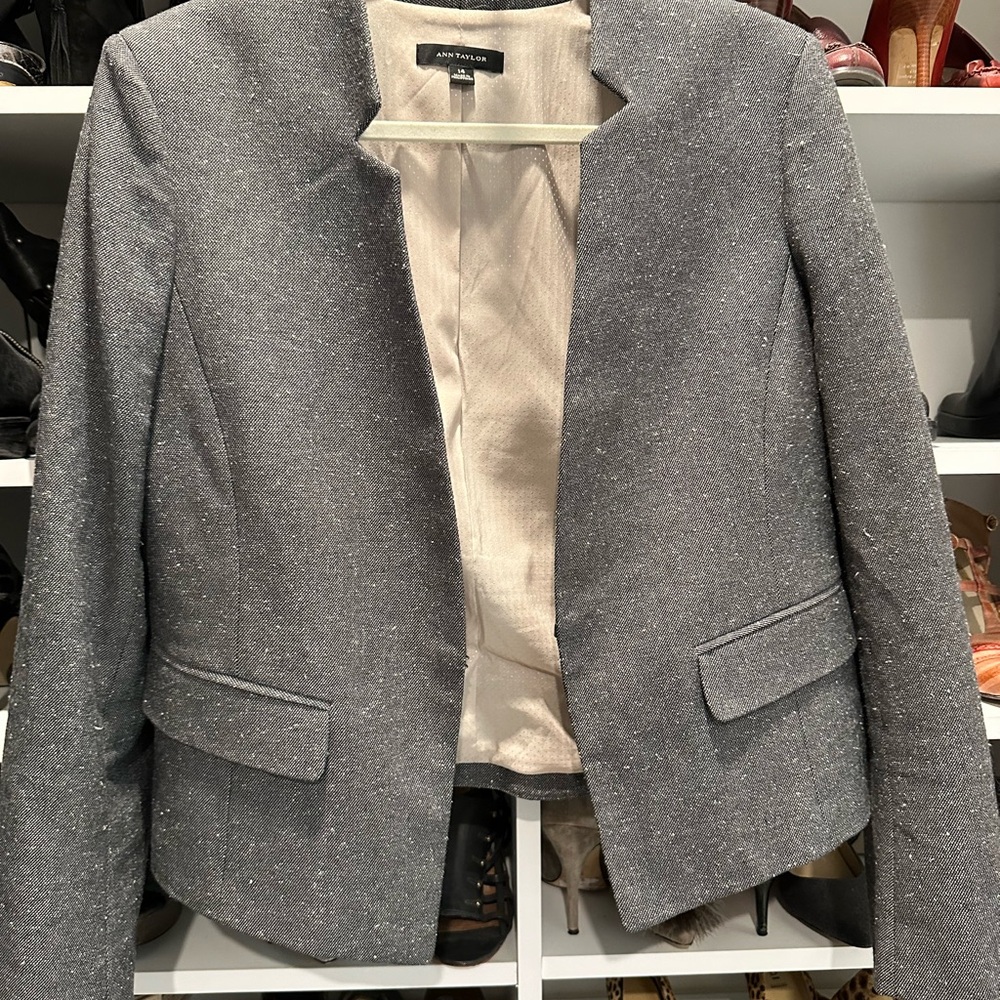 Ann Taylor Textured Gray Pant suit
